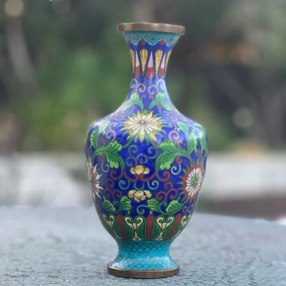 VINTAGE Colorful Floral Cloisonné Vase - 9” tall - Picture 5 of 11